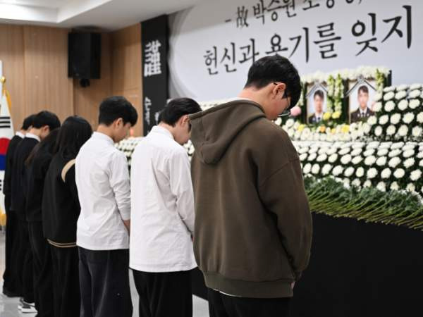 완도 창고 화재 순직 소방관 눈물의 영결식... "영웅들의 마지막 길, 대전현충원 안장"