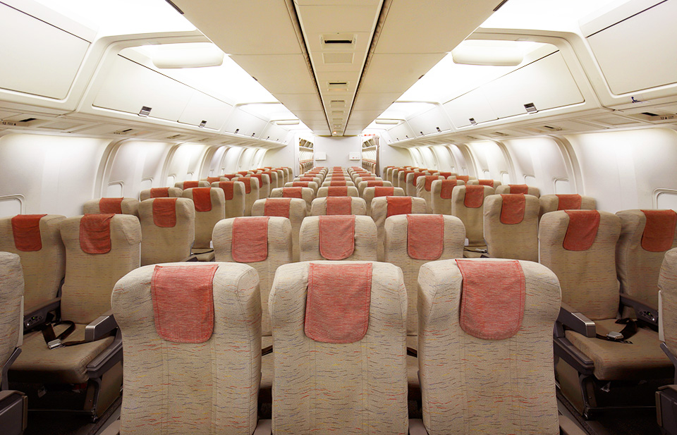 아시아나항공 보잉 B767 기본정보, 좌석배치도, 좌석 간격