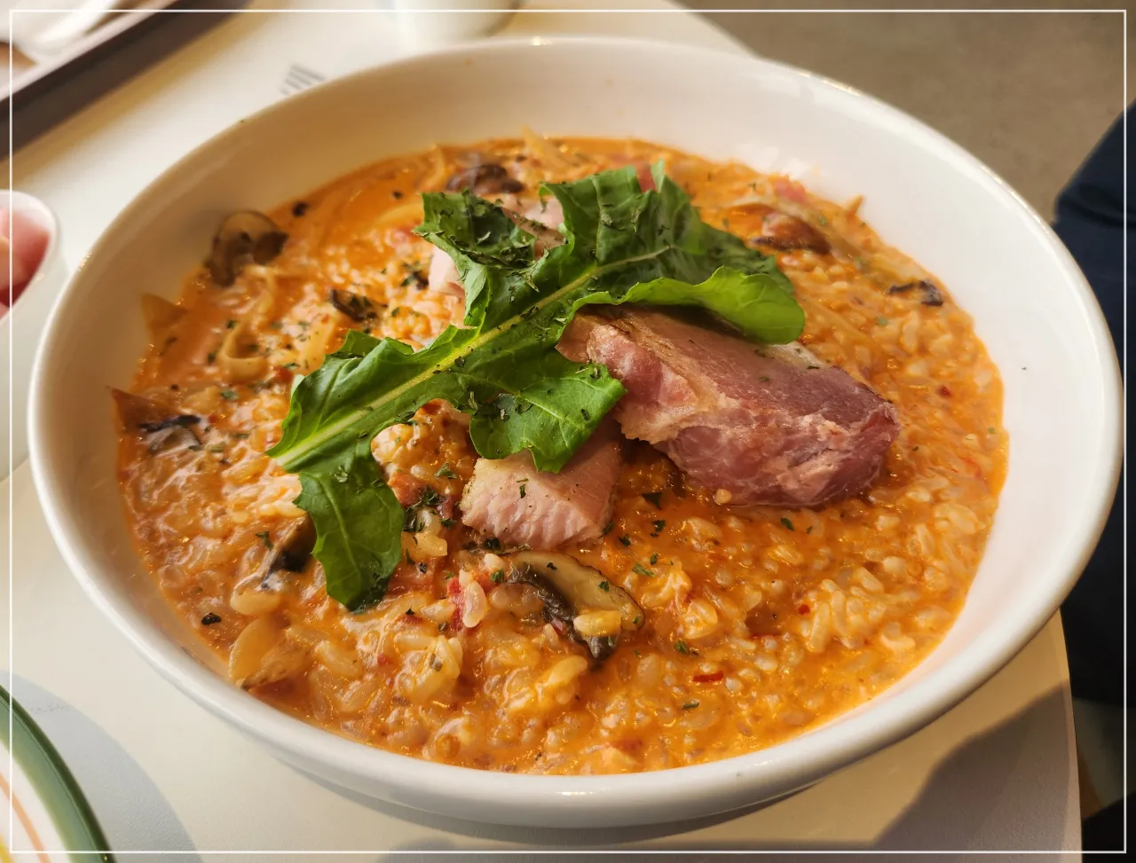 아산-카페-노커-통베이컨-로제-리조또