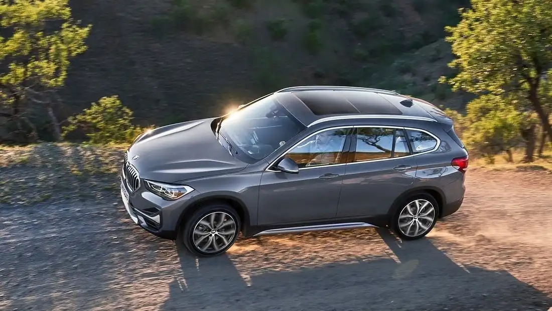 BMW X1 풀체인지 사진 가격 가격표 실구매가 모의견적 제원 옵션 카탈로그 디자인 실내 트렁크 색상 총정리