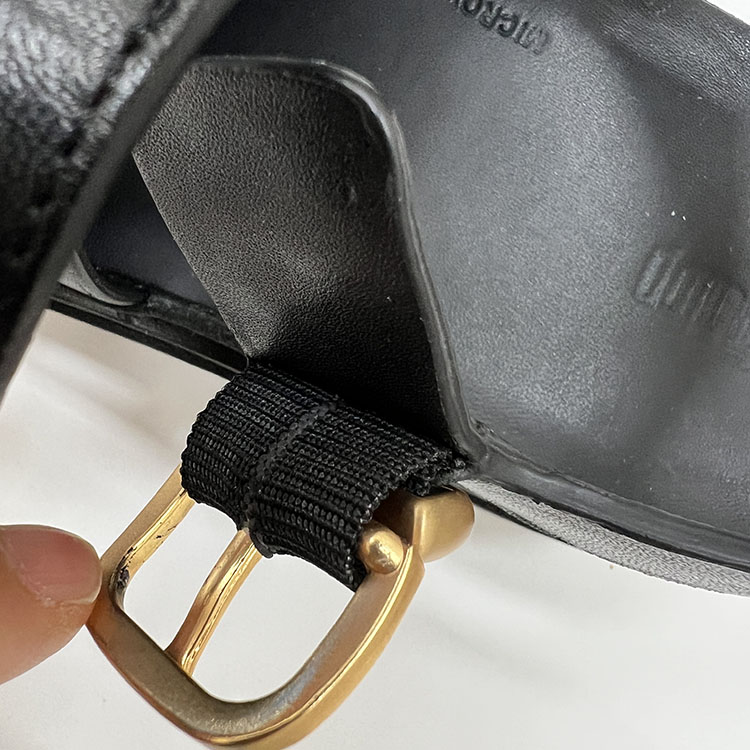 핏플랍 내장된 밴드사진