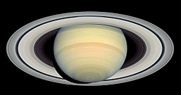 토성의 고리가 선명히 보이는 사진