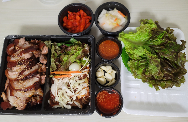 왕족발 싱글세트 구성