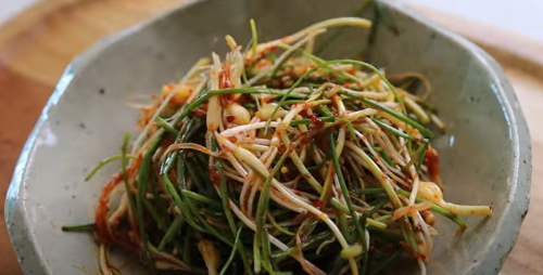 달래무침