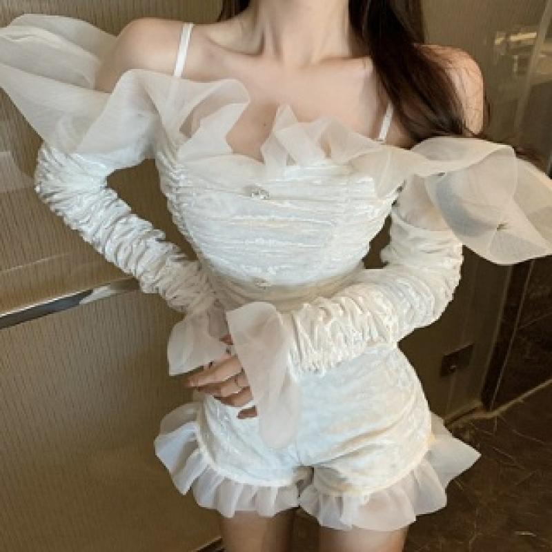 준벨벳 오프숄더 프릴 점프수트