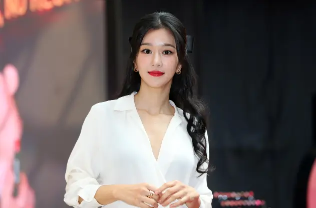 서예지