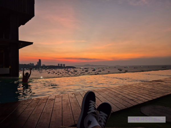 #힐튼파타야 #파타야노을 #힐튼파타야수영장