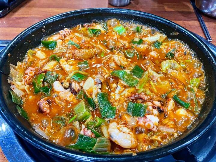 월 매출 1억 5천 52년 전통 조방 낙지 볶음 낙곱새 부산 맛집 추천 생방송투데이 소문의 맛집