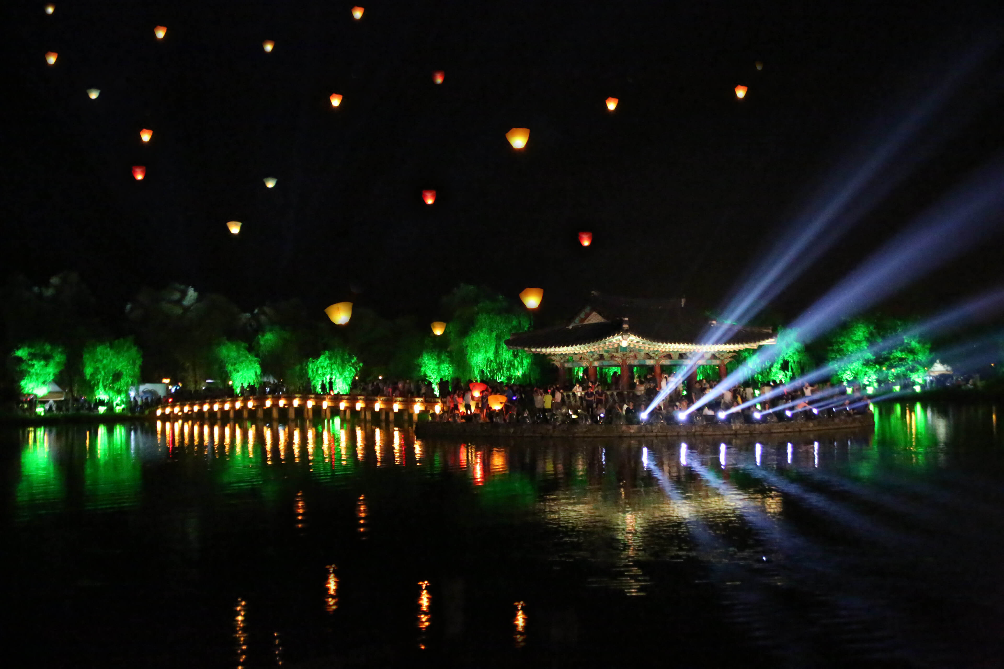 궁남지 - 야경 맛집 연꽃 명소 우리나라 최초의 인공 연못에서 인생샷!