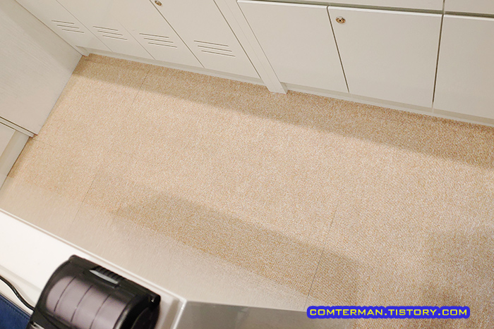 매장 타일카페트 설치 완료