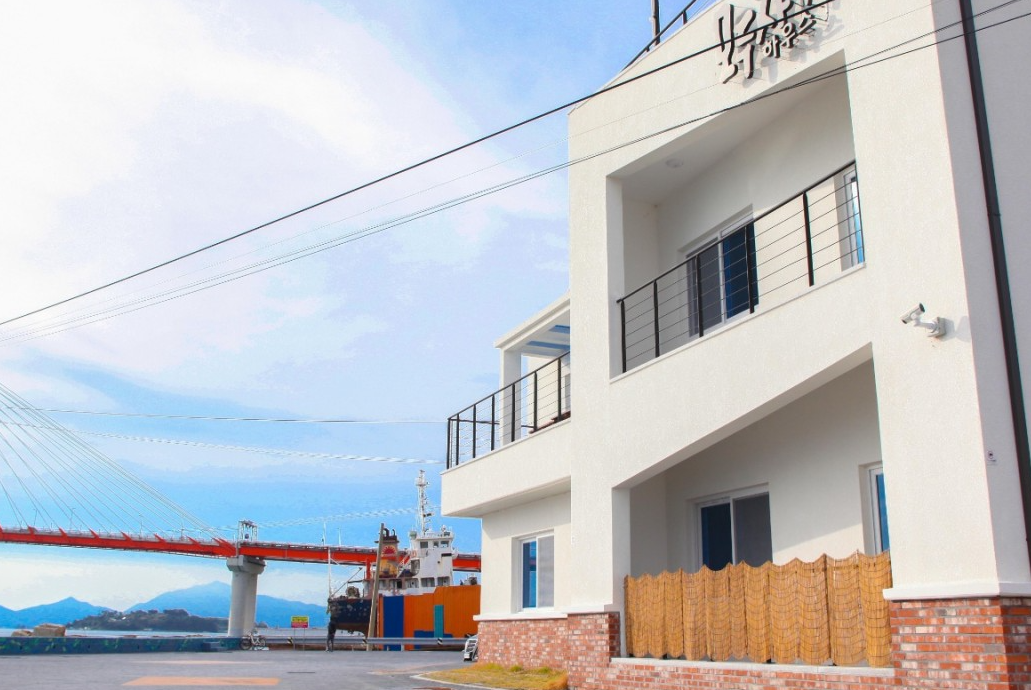 오늘N <경남 사천 펜션 해산물 밥상> 위치정보