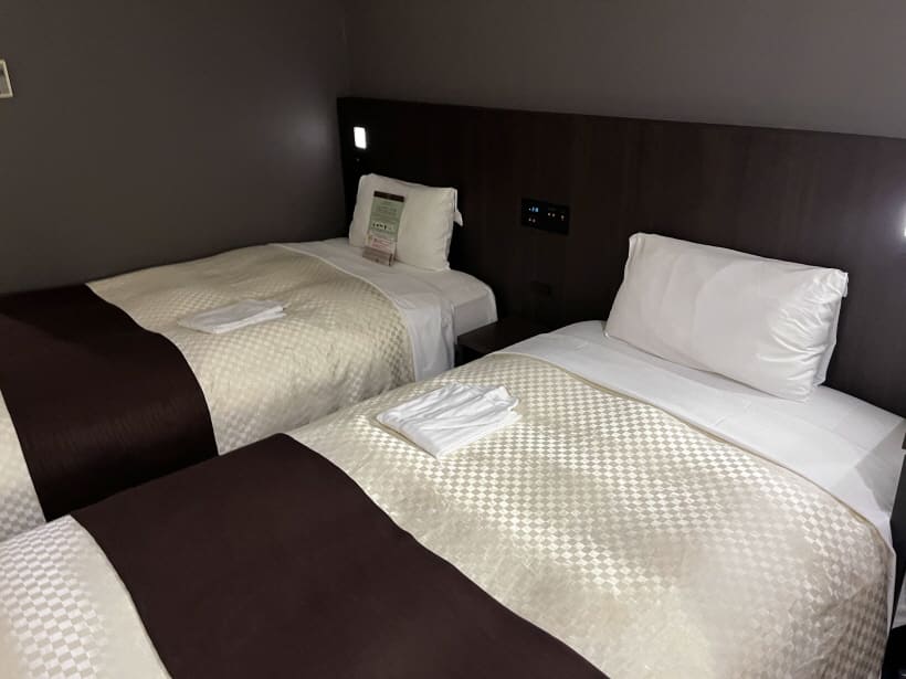 후쿠오카 워싱턴 호텔 모던트윈룸의 침대 사진