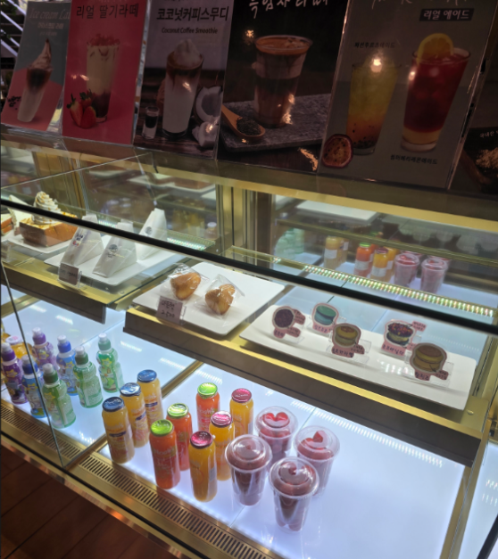 파주 아이스타일 카페내부 사진