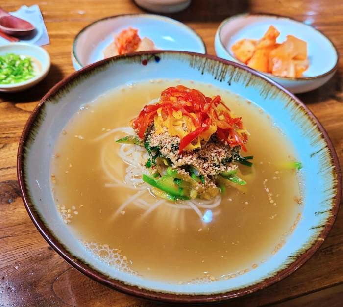 가오리회 비빔국수 멸치 육수 잔치국수 물국수 단호박 비빔국수 양산 호포 맛집 추천 생방송투데이 고수뎐