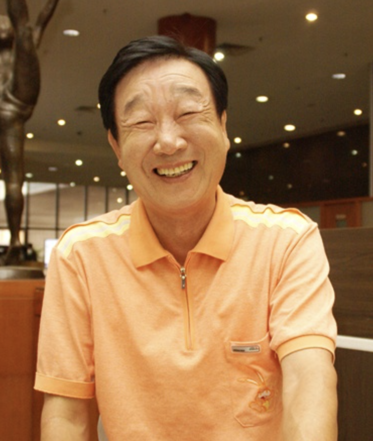 윤문식 미소
