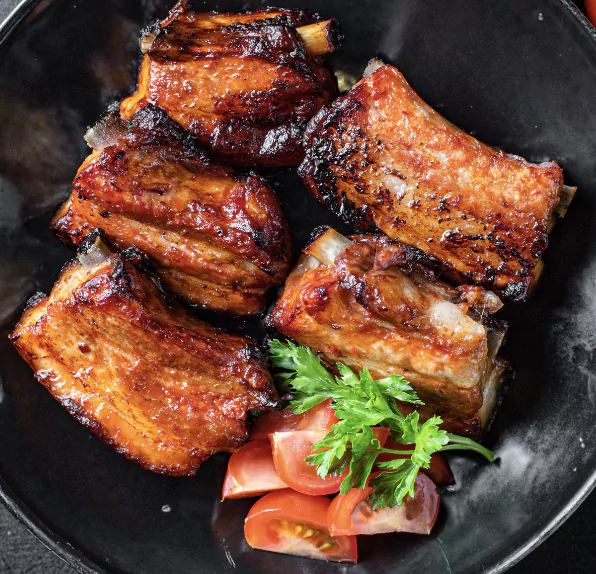 바삭하게 구워진 고기