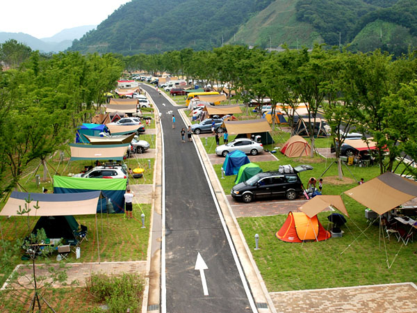 한탄강관광지오토캠핑장전경