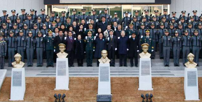 홍범도 장군 흉상 철거