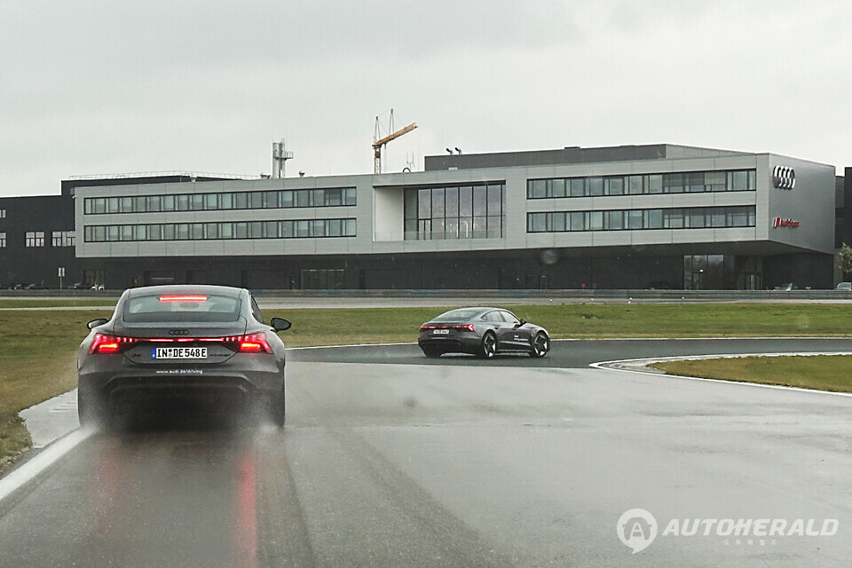 아우디 RS e-트론 GT