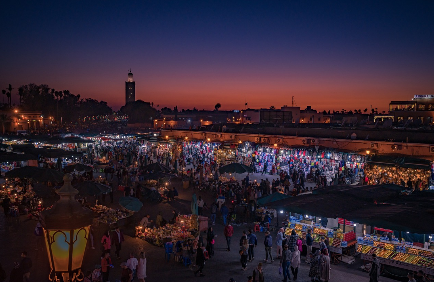 지역 전통시장과 소상공인 인터뷰 : 현지 상인들의 삶과 지역 경제 이야기