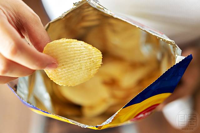 과자 눅눅하지 않게 보관 눅눅한 과자 살리기 전자렌지 에어프라이어