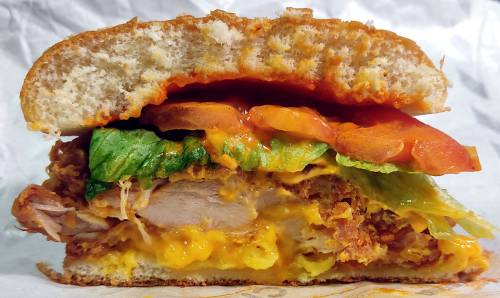 골든맥앤치즈 치킨버거