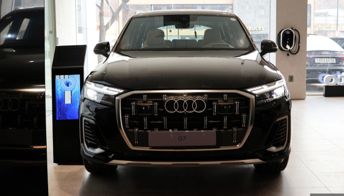 아우디 Q7 풀체인지 가격 제원 연비 2025