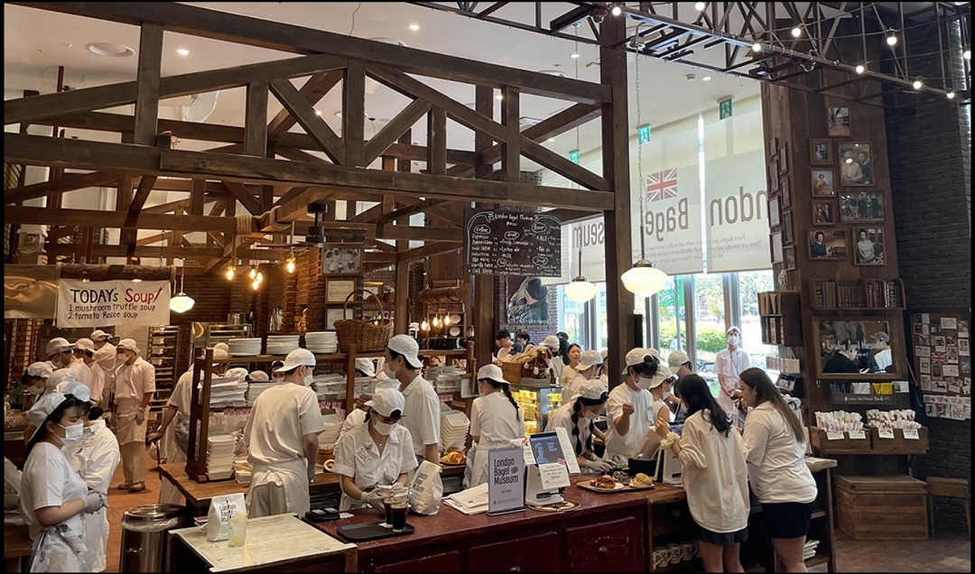 런던베이글뮤지엄 직원 사망 사건