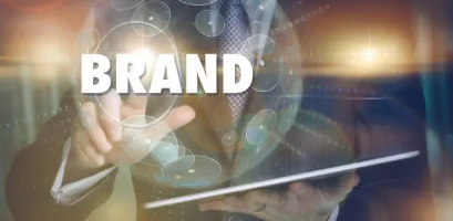 디지털 아바타와 현실 자아 — 온라인 브랜딩의 이중성