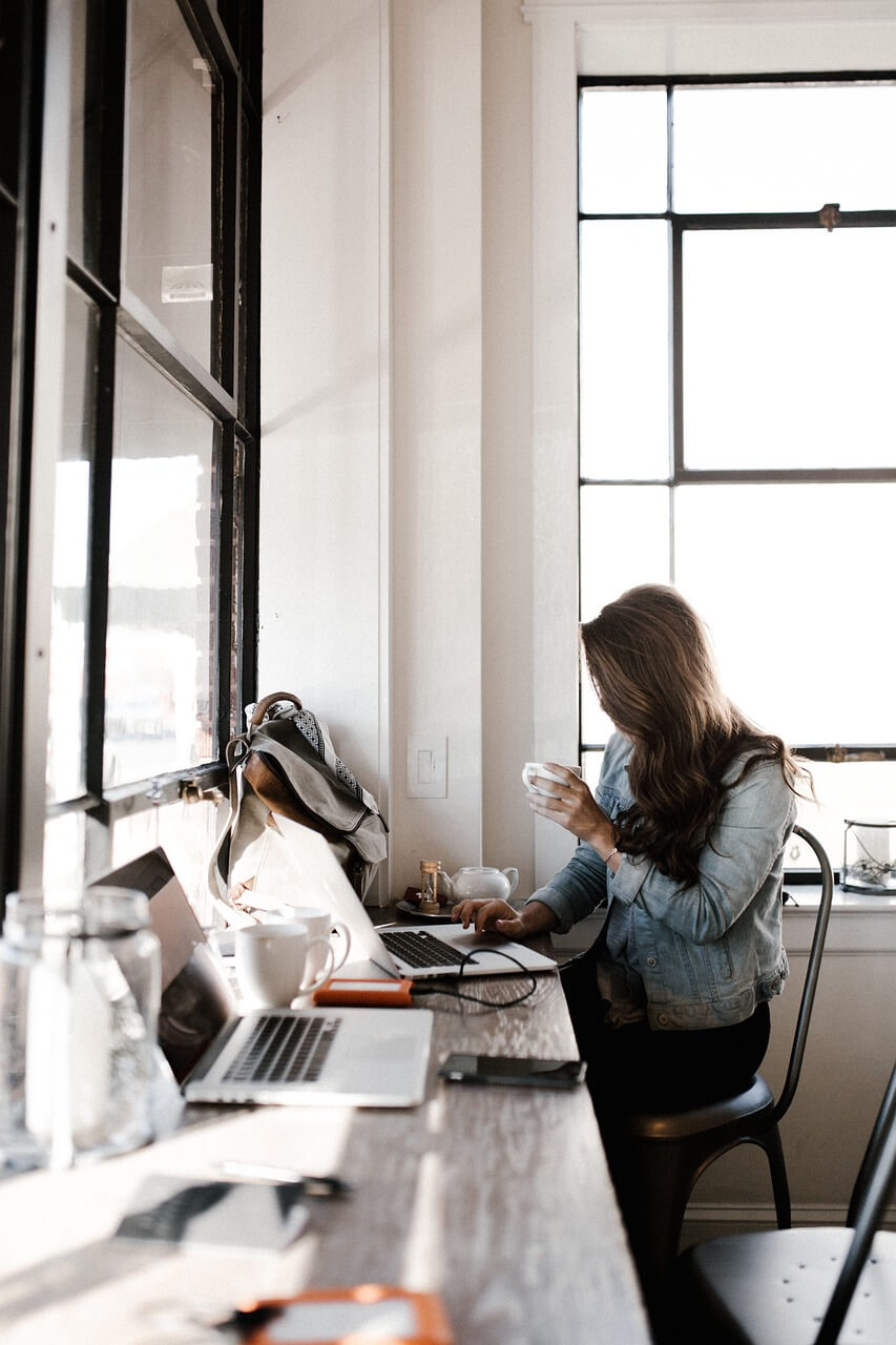 🤖AI자동화툴추천&ndash;1인사업자&middot;스타트업필수템((Top 5 AI Automation Tools for Solopreneurs in 2025))