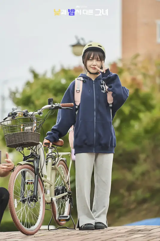 낮과 밤이 다른 그녀 이미진