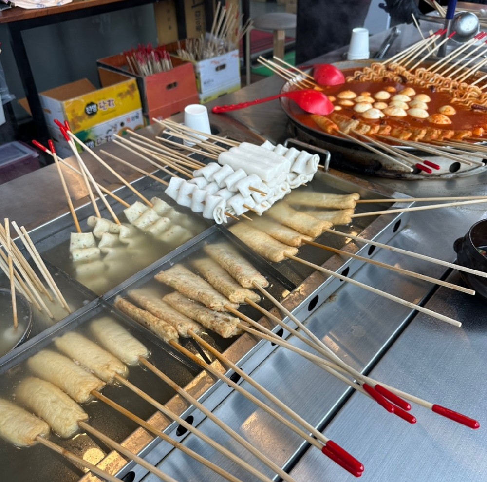 해동용궁사 먹거리 – 어묵과 물떡 판매