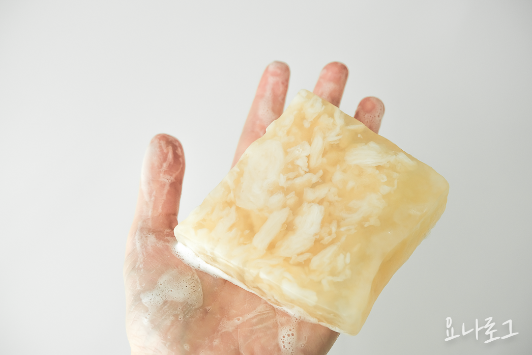 러쉬 러쉬비누 비누추천 레몬비누 여자친구선물 남자친구선물 대학생선물추천 LUSH Bohemian 바디워시 바디워시추천 샤워젤 샤워젤추천 러쉬보헤미안 러시비누 러쉬솝 바디크림 바디로션