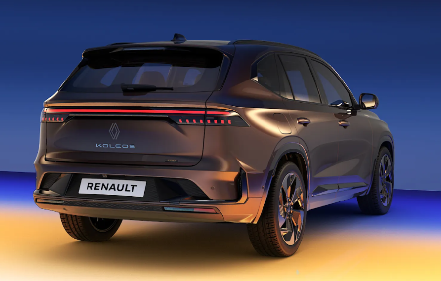 더욱 커진 차체와 고급스러운 디자인