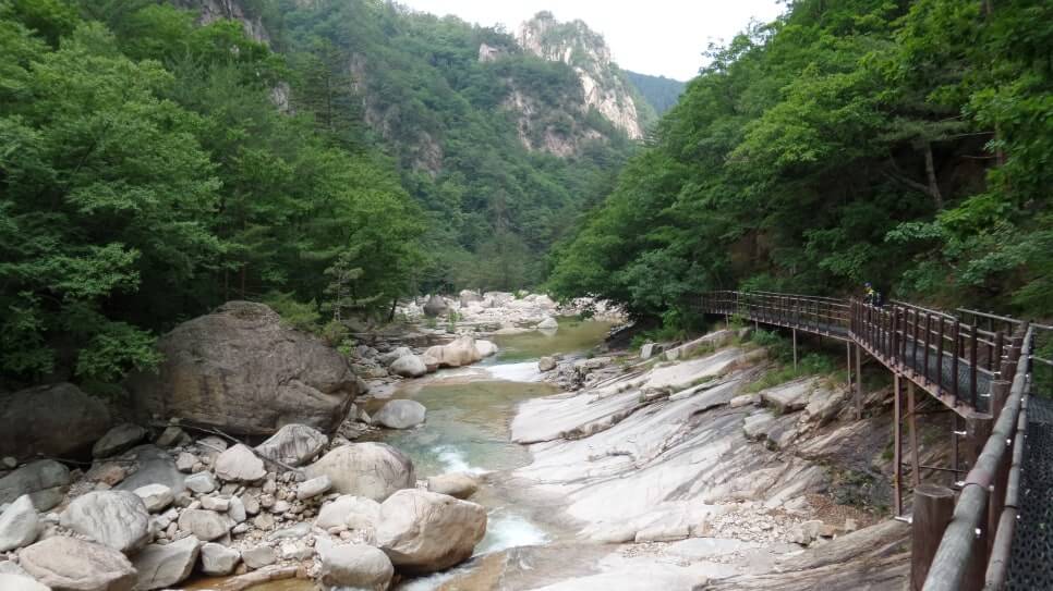 100대 명산 등산하기 쉰번째 속초 설악산 대한민국을 대표하는 명산 천하 절경의 비경들