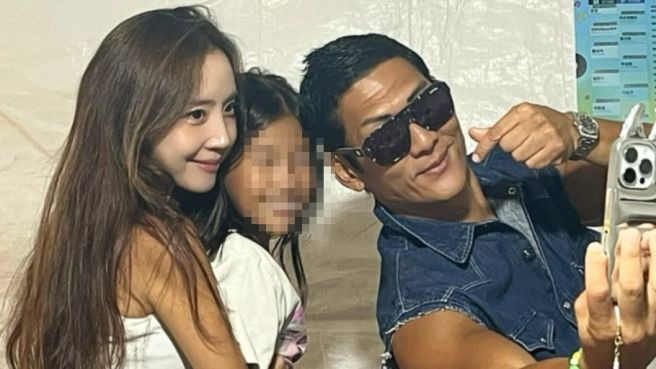 박준형 아내 미모 김유진 누구?｜14살 연하 승무원 출신&middot;미모&middot;12년 만 공개 데이트