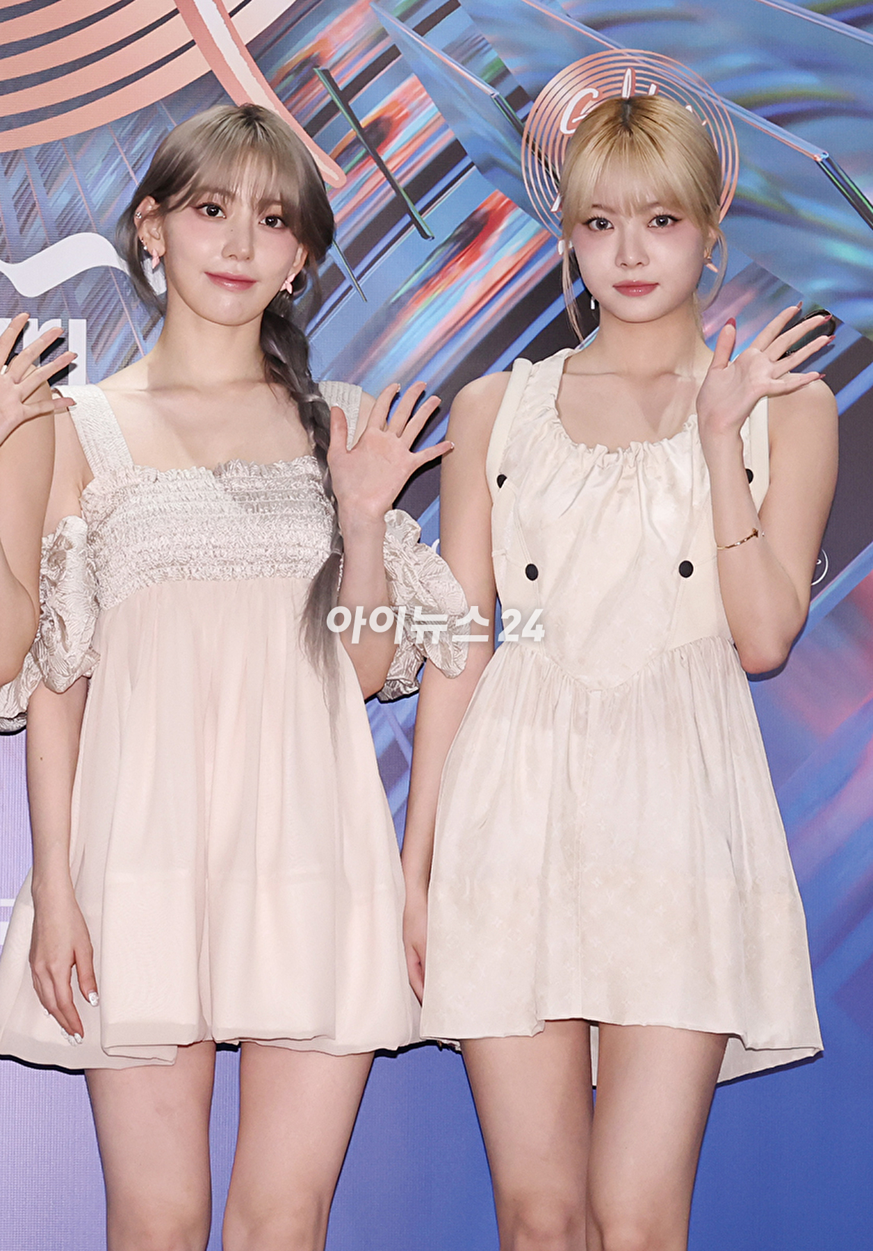 그룹 르세라핌이 6일 오후 인도네시아 자카르타 인터내셔널 스타디움에서 열린 '제38회 골든디스크 어워즈 with 만디리'에 참석하고 있다. [사진=골든디스크 어워즈 사무국]