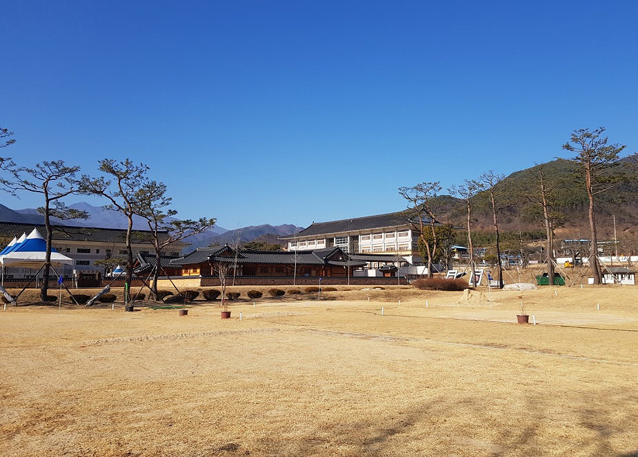 산청군파크골프장 (시천파크골프장, 산청군 덕산구장)
경상남도 산청군 시천면 사리 900-48