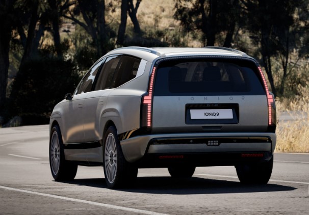 아이오닉 9