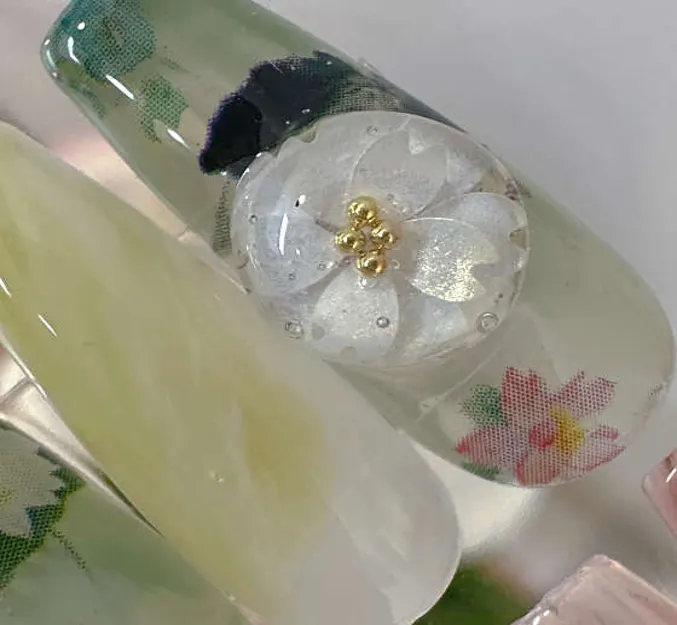 서리얼네일