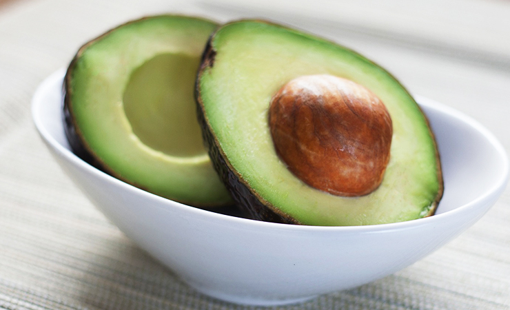콜레스테롤 낮추는 음식 아보카도